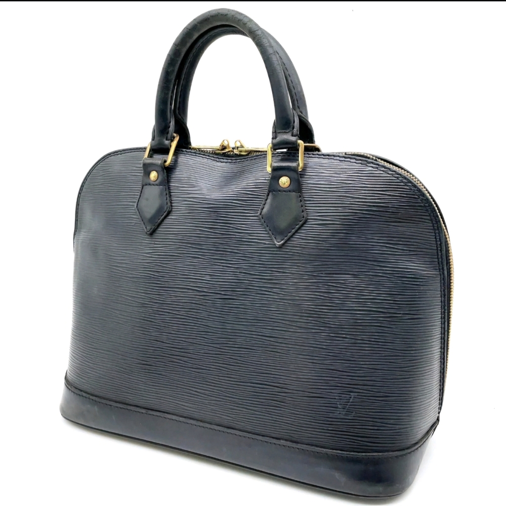 Louis Vuitton Black Epi Leather Alma Bag In Excellent Condition.